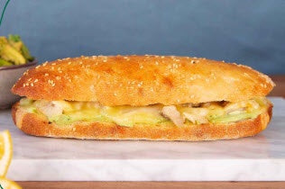 Everyday Cafe Chicken Cheese & Avocado Turkish